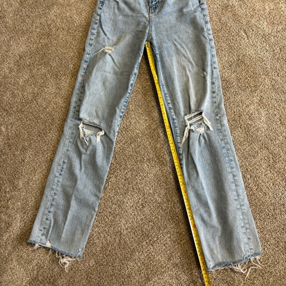 Express women’s high rise distressed denim straight leg jeans size 2 - Picture 7 of 8